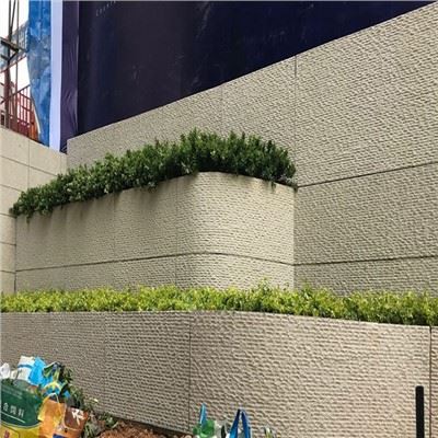 Rivestimento in pietra cesellata