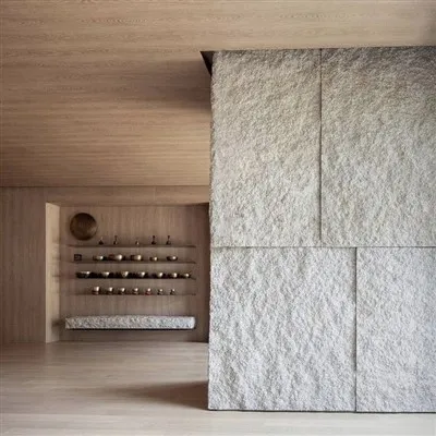 Rivestimento esterno in pietra flessibile con superficie ruvida